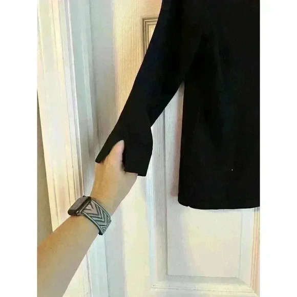 Talbots Top Womens Med Petite Black Sleeveless V Neck Silk Blend Stretch 3/4 - Picture 3 of 7